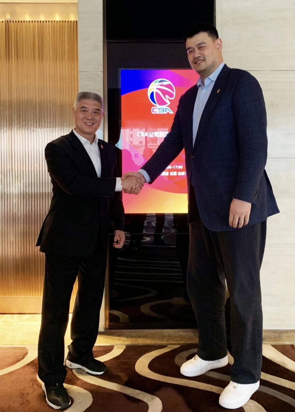 国际比赛日托特纳姆官宣签约：CBA常规赛节点到来，赛场秩序良好，医务组通报恢复的简单介绍-开云APP